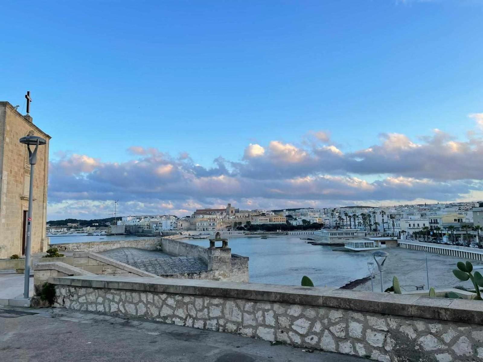 Lo Spioncino Apartments Otranto Ruang foto